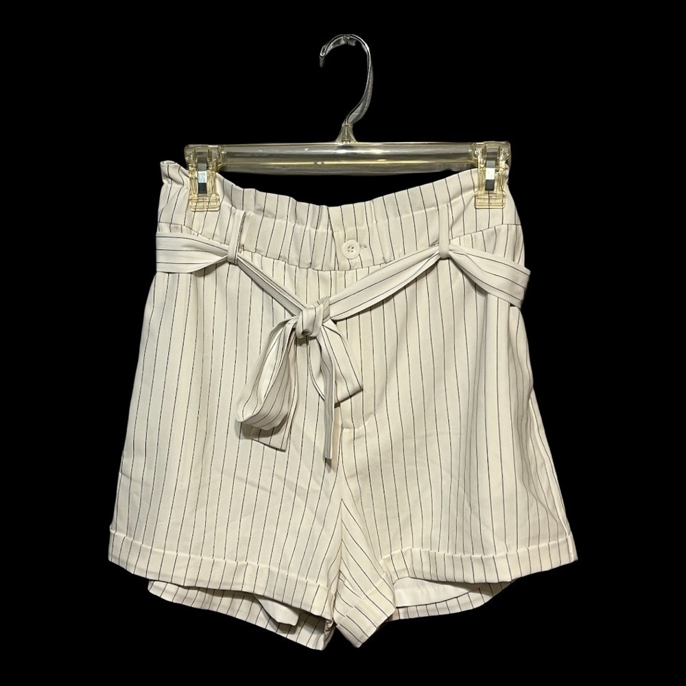 Jade Melody Tam Ivy Lane Pleated Cuffed Sash Shorts Medium White Black Stripe